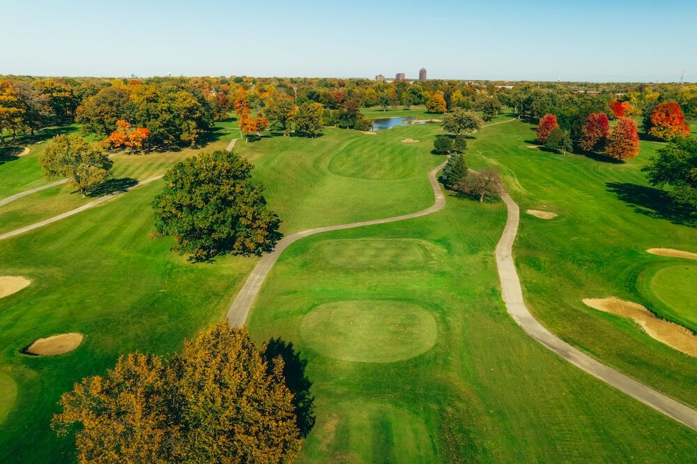 Фото Eaglewood Resort and SPA