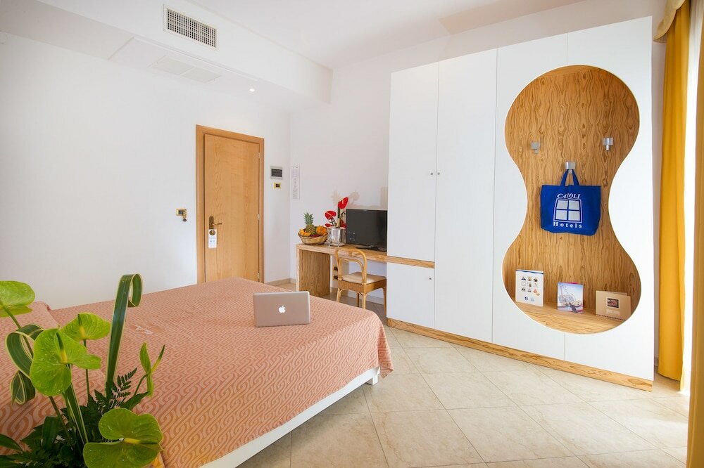 Фото Joli Park Hotel