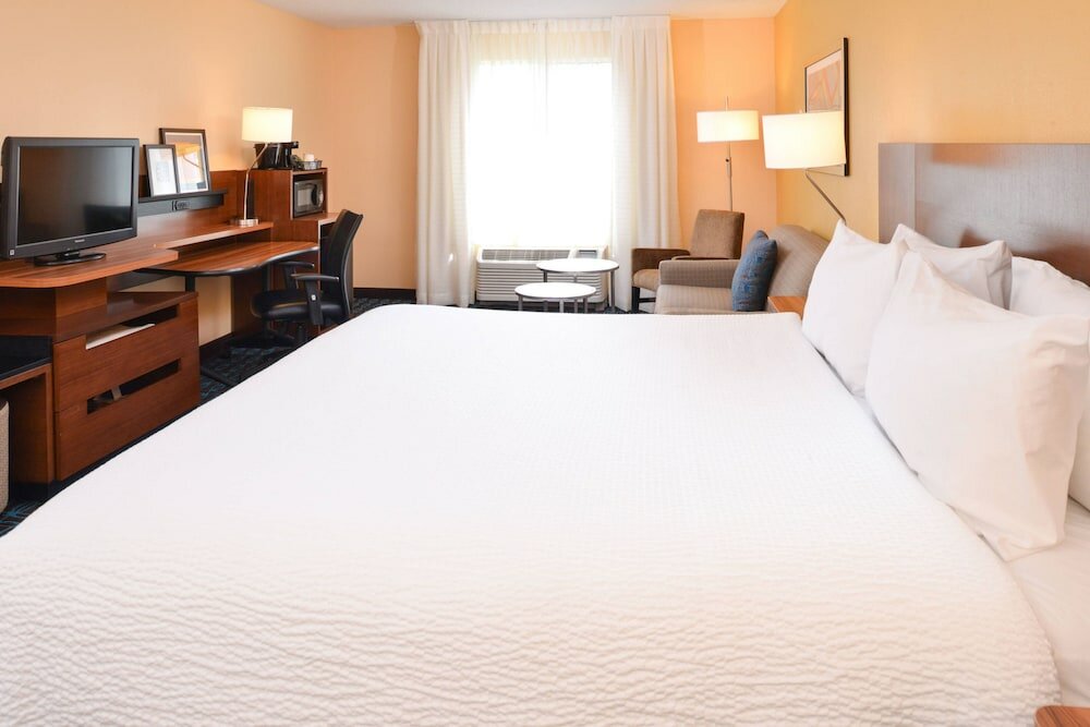 Фото Fairfield Inn by Marriott Orlando Airport
