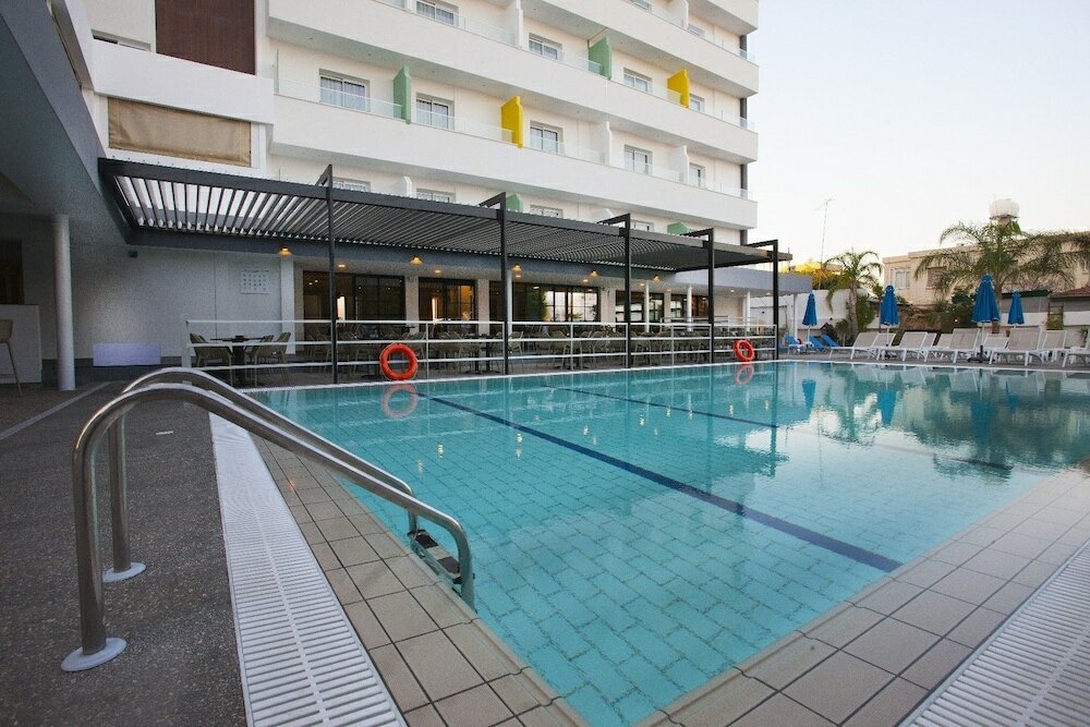 Фото Pefkos City Hotel