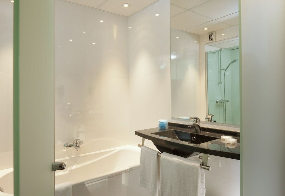 Фото Escale Oceania Aix-en-Provence