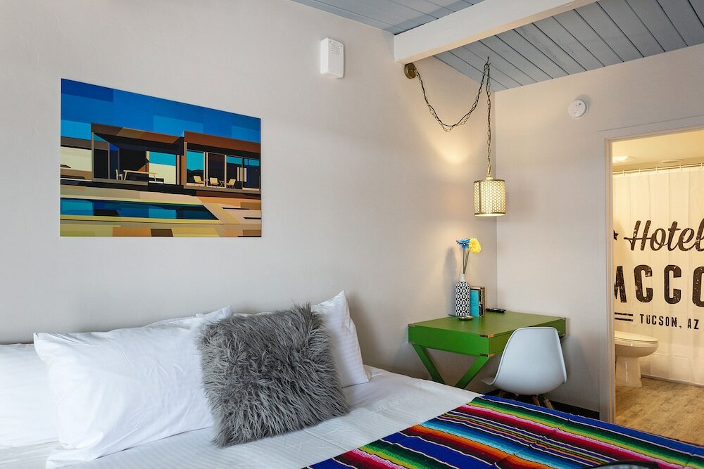 Фото Hotel McCoy - Art, Coffee, Beer, Wine