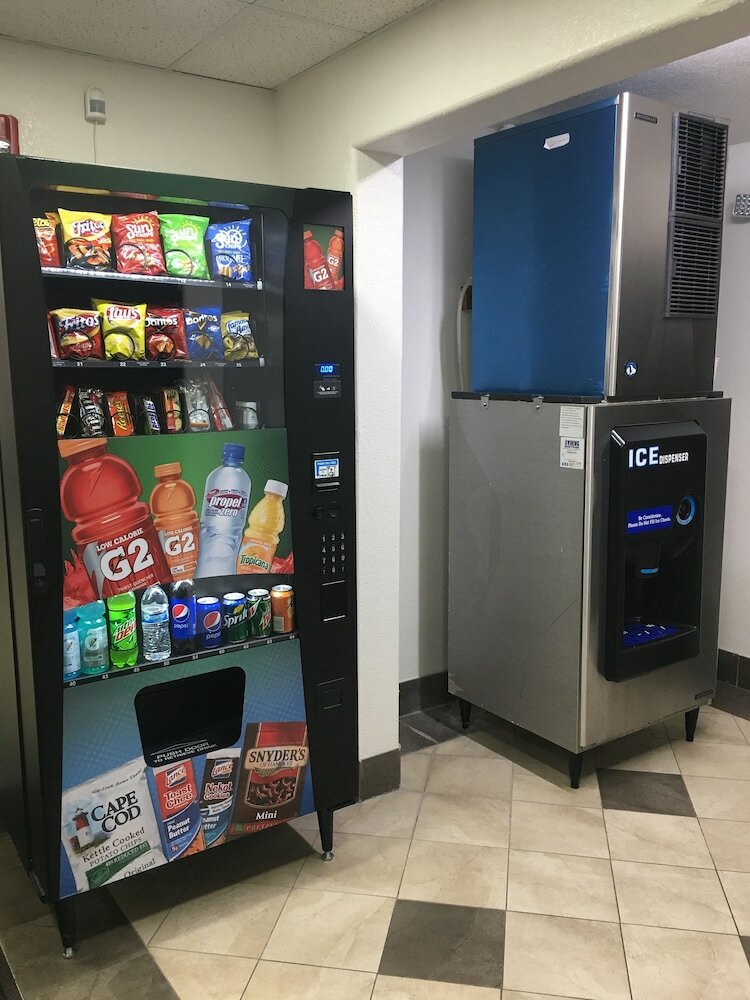 Фото Motel 6 Dixon, Ca