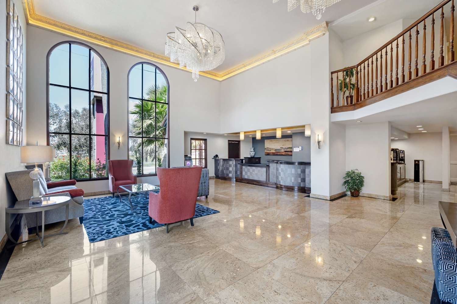 Фото Best Western Plus Newport Mesa Inn