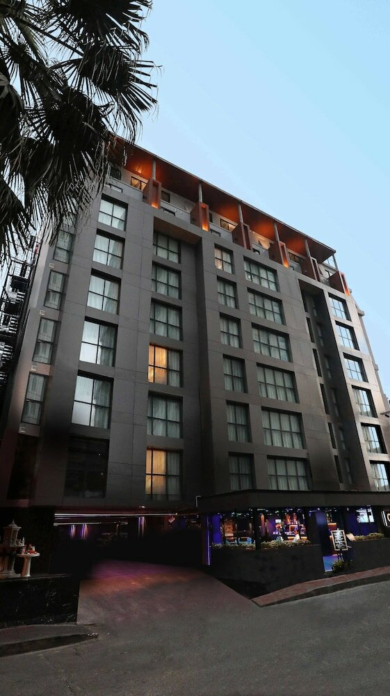 Фото Citrus Suites Sukhumvit 6 Bangkok