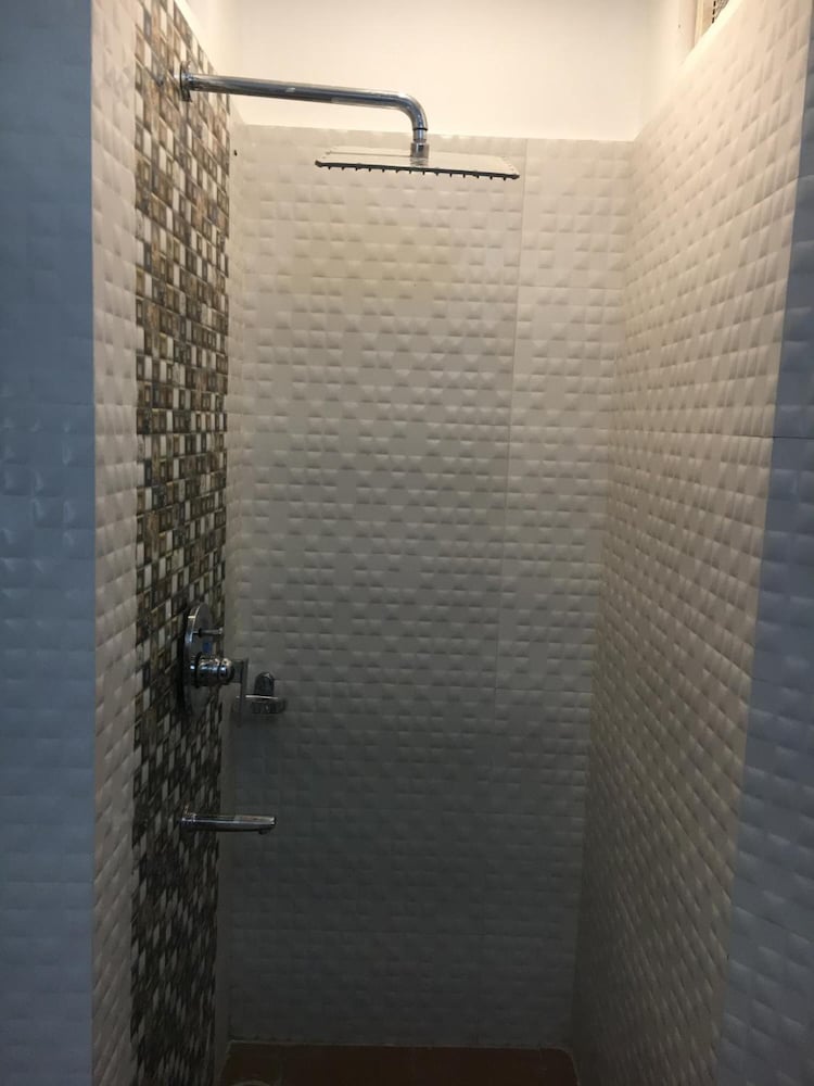 Фото Indo Hokke Hotel