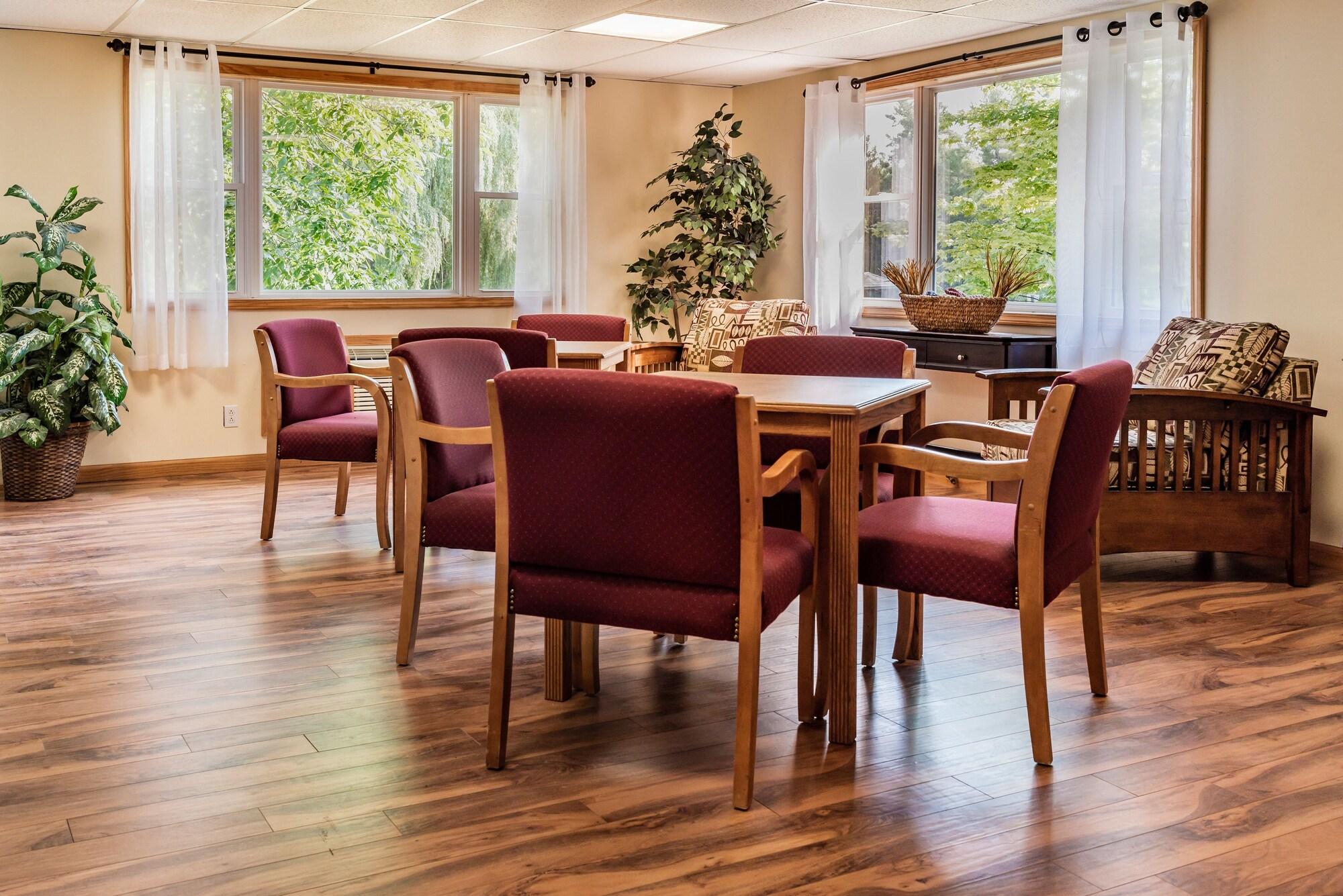 Фото Capt. 's Inn & Suites