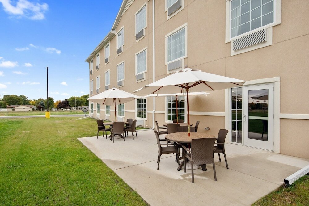 Фото Cobblestone Hotel & Suites - Austin