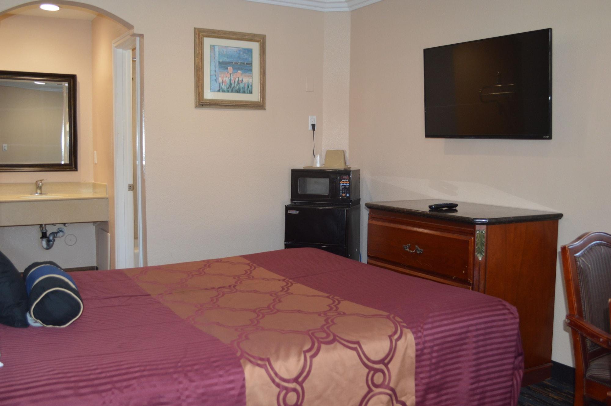 Фото Tustin Motor Lodge