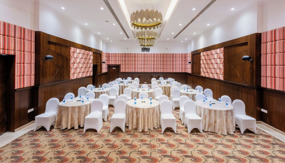 Фото Zone Connect by The Park Coimbatore