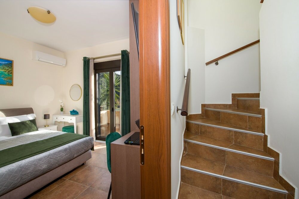 Фото Serenity River Villa