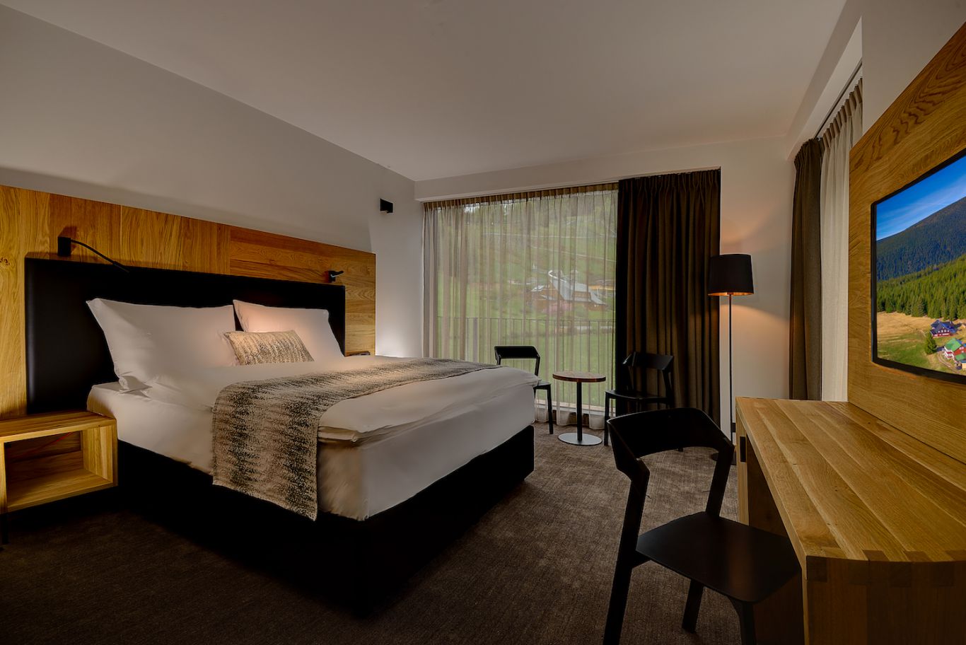 Фото отеля 2