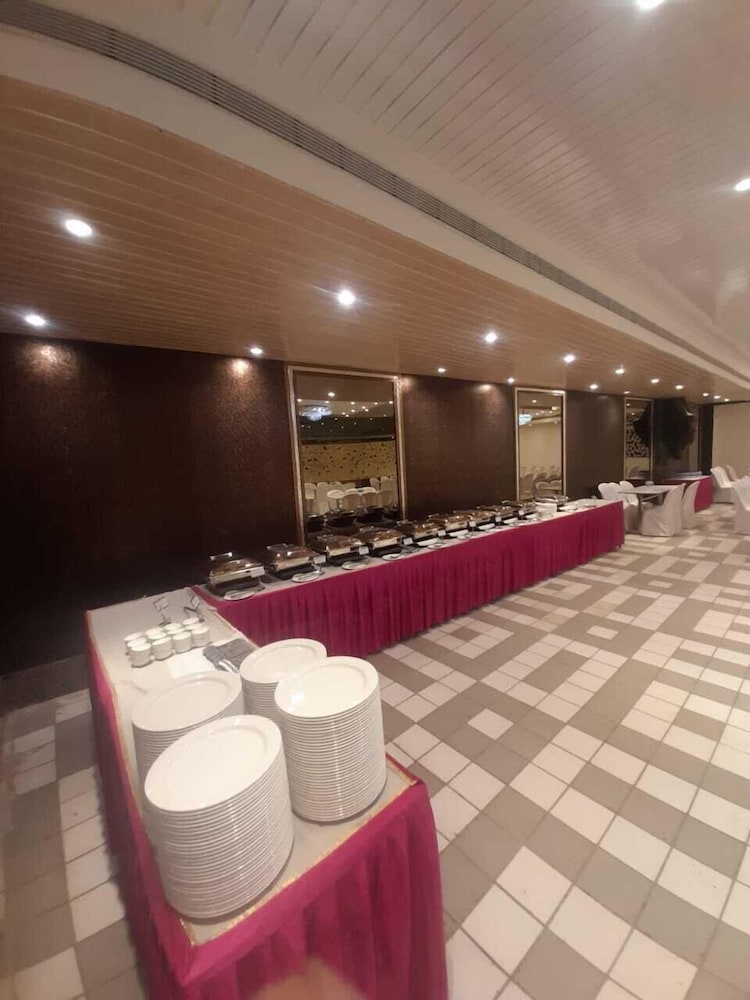 Фото Hotel Cliffton