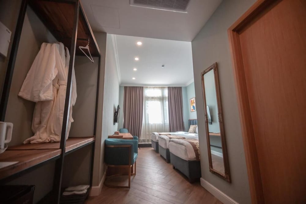 Фото Grand Opera Hotel