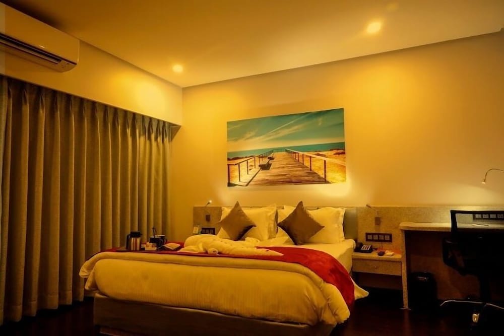 Фото Kyriad Hotel Nashik