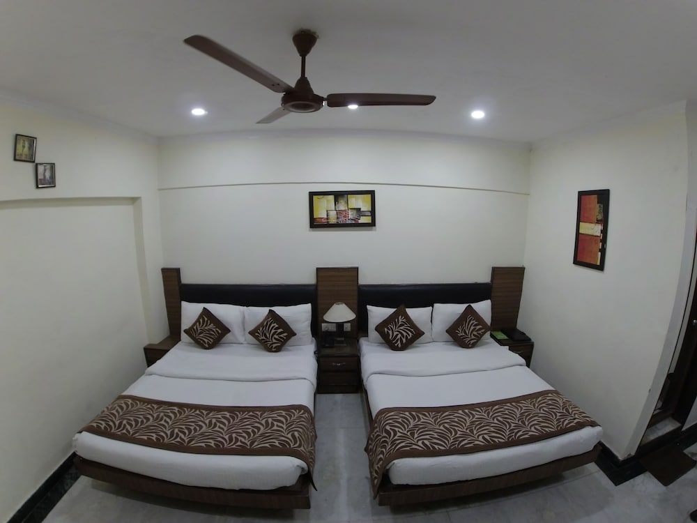 Фото Hari Piorko Inn Express