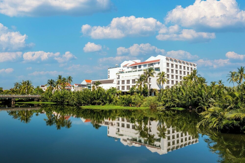 Фото Little Oasis - An Eco Friendly Hotel & SPA