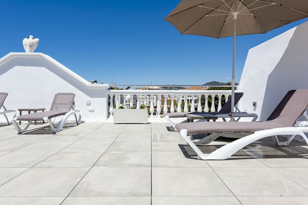 Фото Apartamentos Toboso Plaza