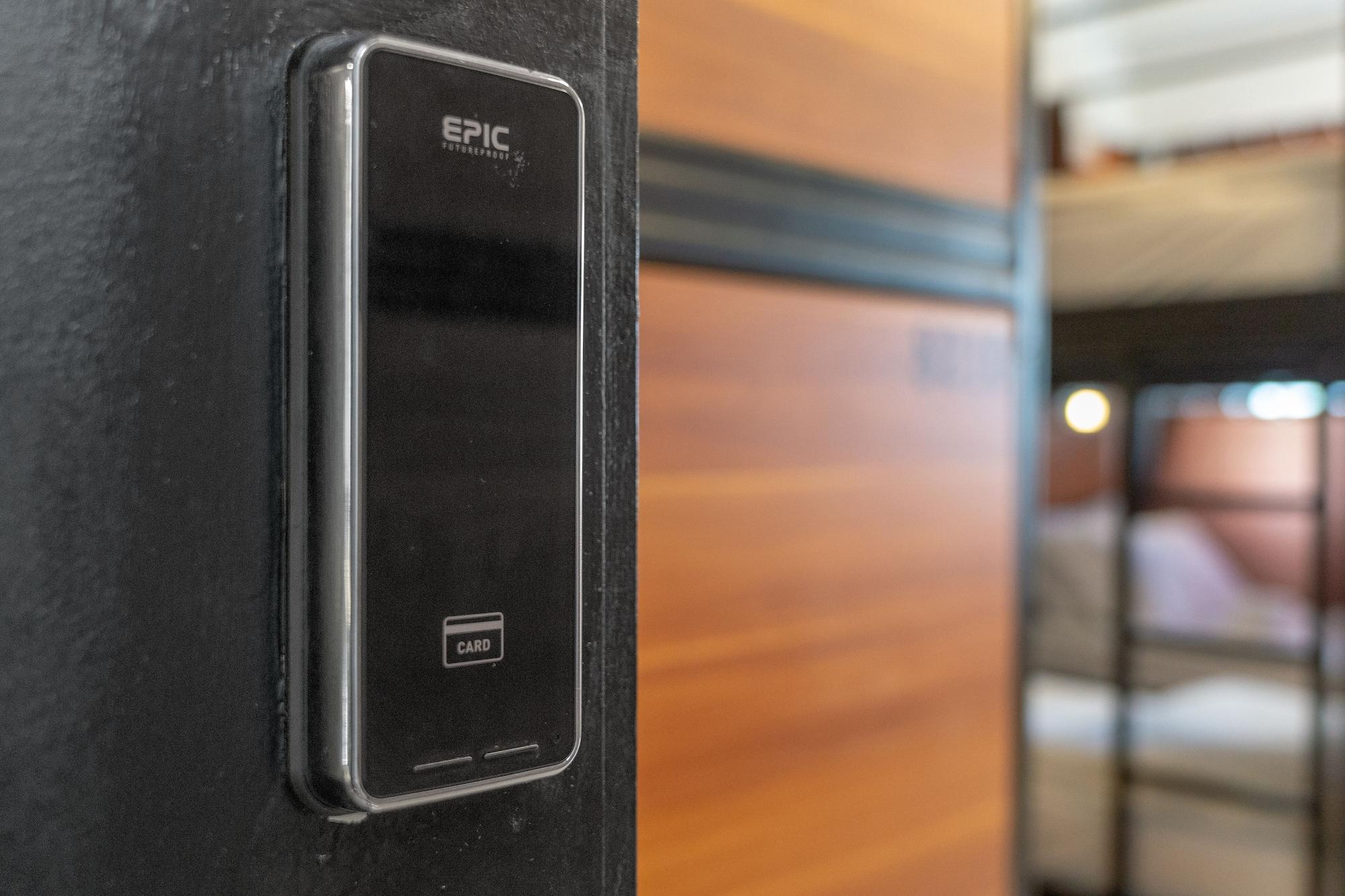 Фото 7 Wonders Hostel @ Upper Dicskon