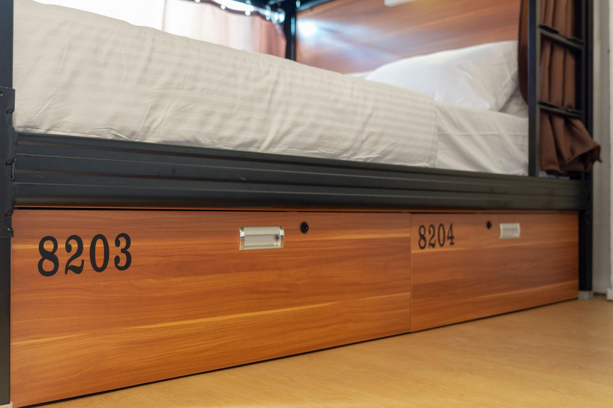 Фото 7 Wonders Hostel @ Upper Dicskon