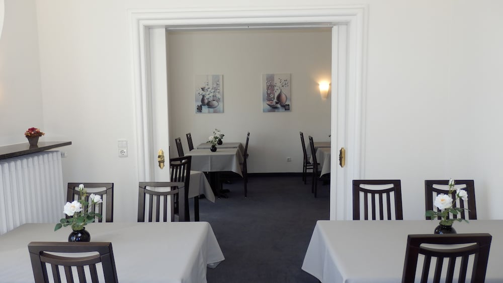 Фото Hotel Bellevue