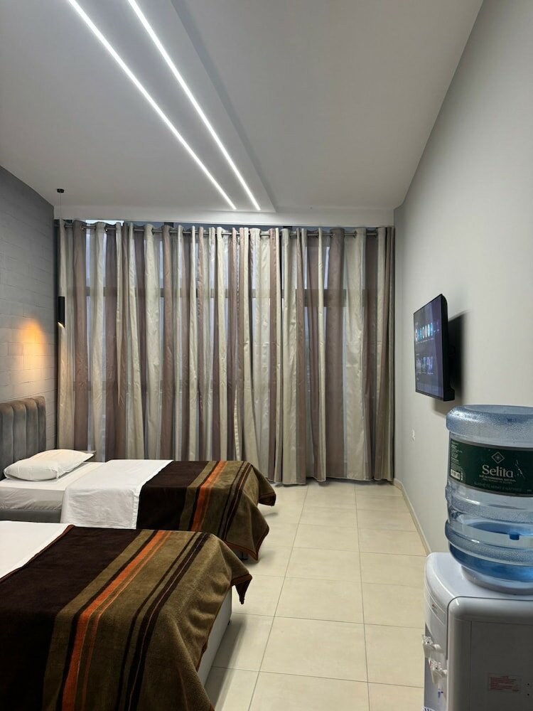 Фото Gjuta Hotel