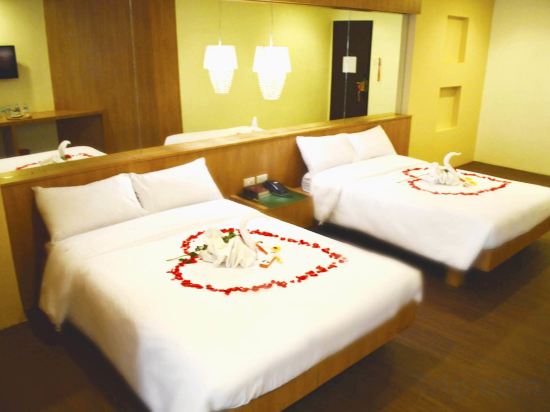 Фото Tacloban Plaza Hotel