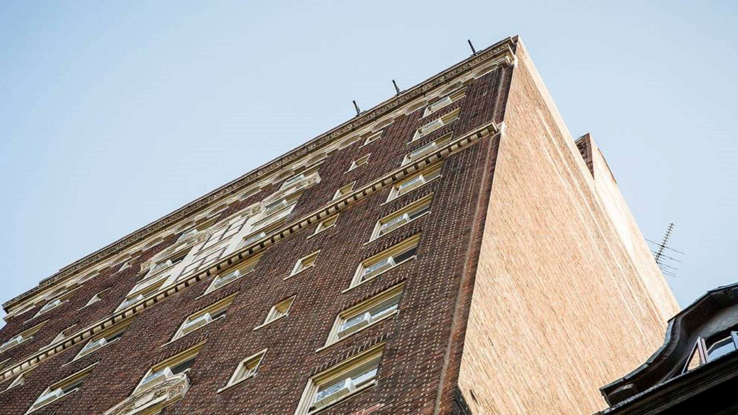 Фото Riverside Tower Hotel