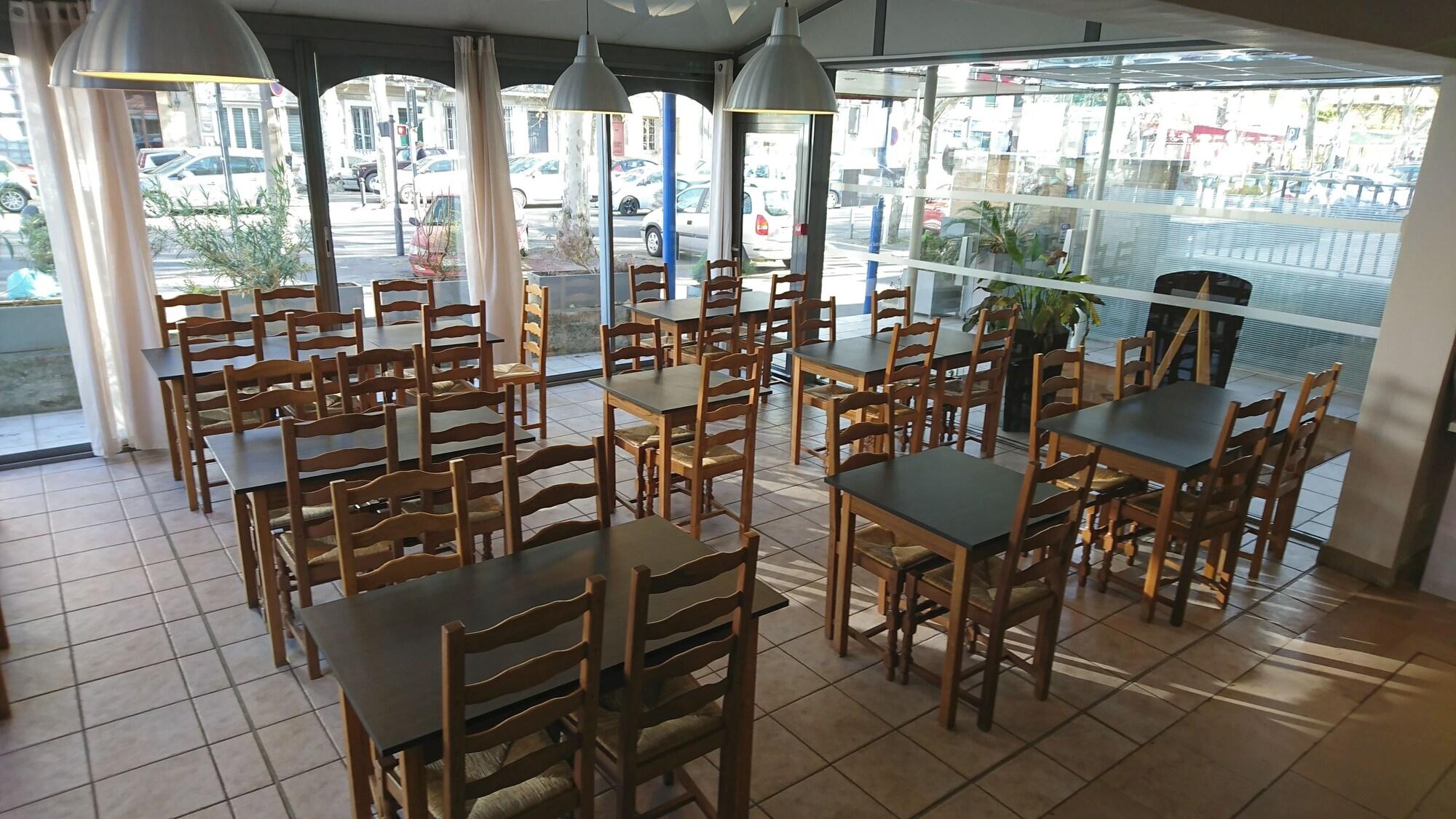 Фото Le Cheval Blanc