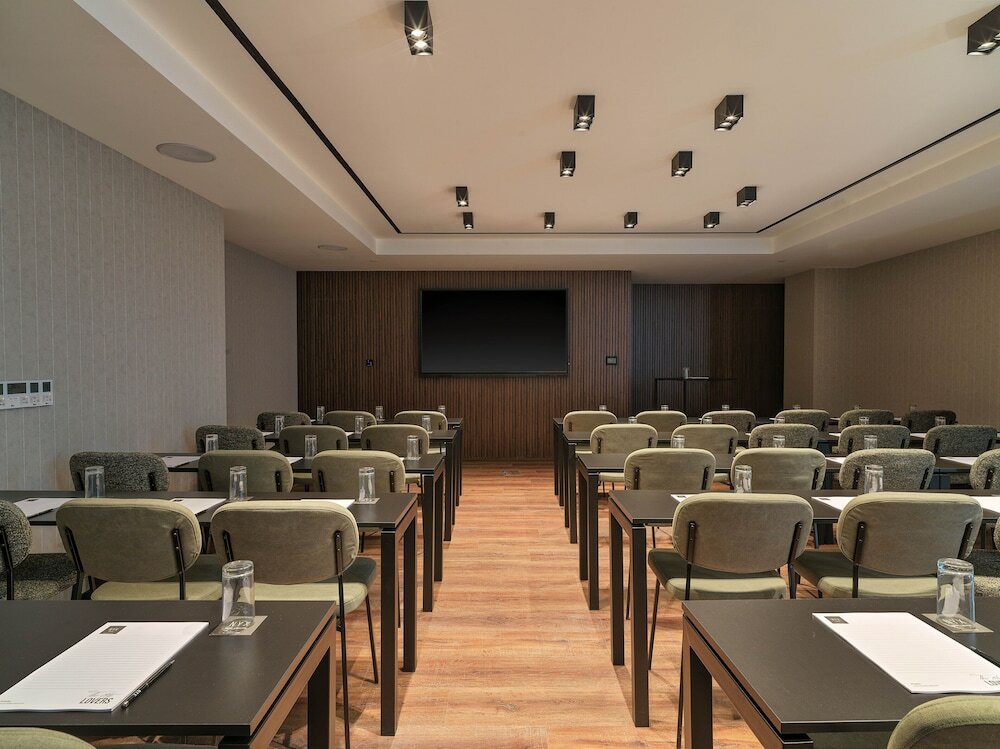 Фото NYX Hotel Limassol