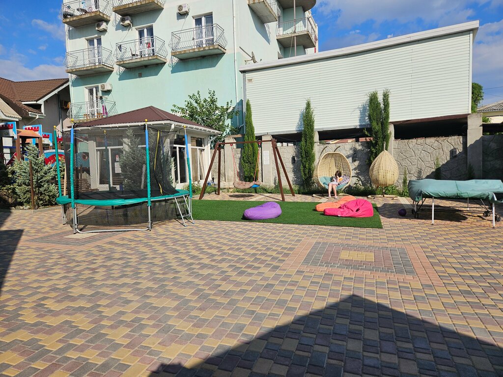 Фото отеля 1