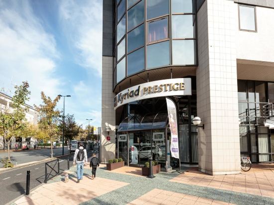 Фото Radisson Hotel Clermont-Ferrand