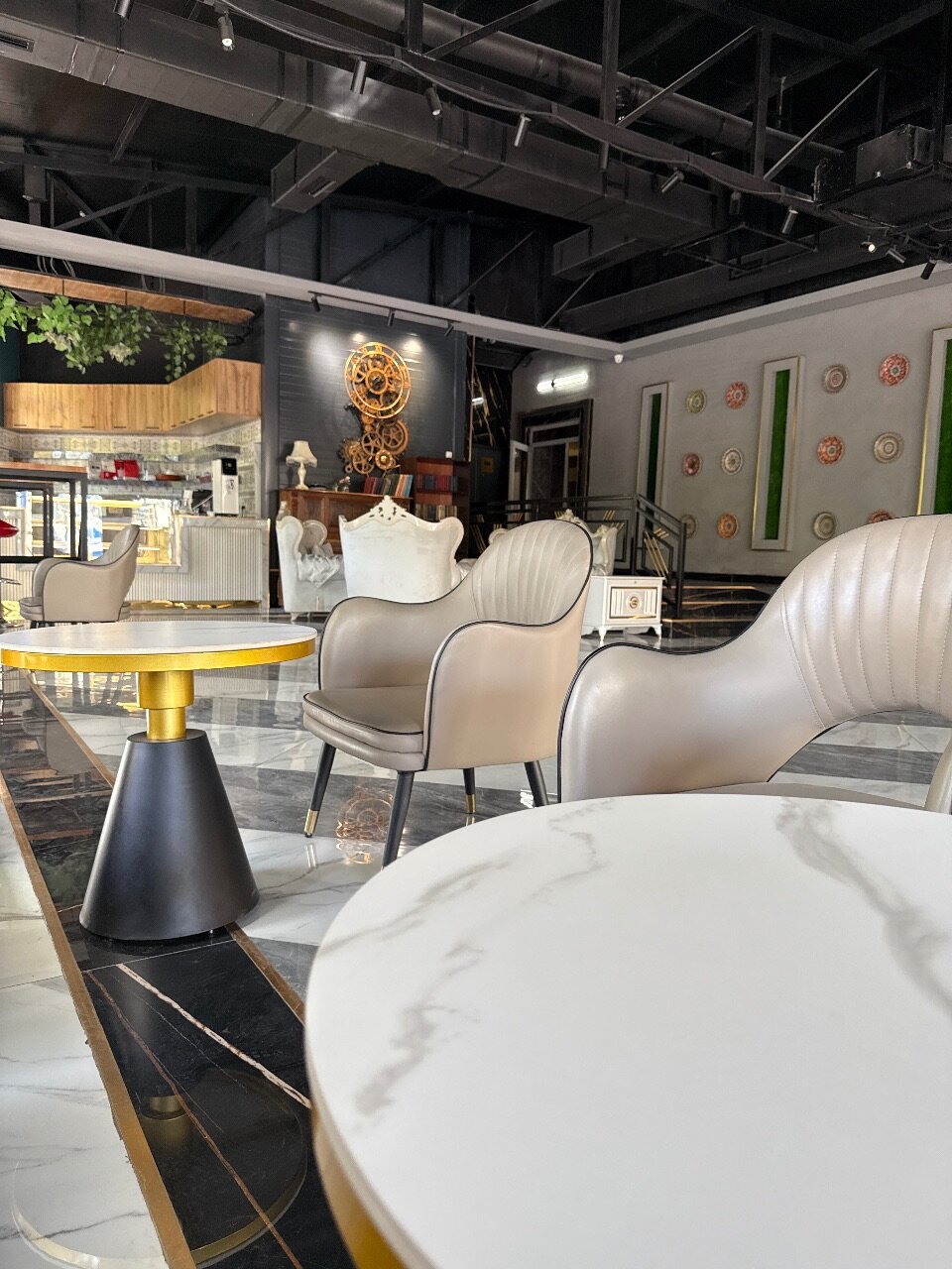 Фото Lakeside Hotel