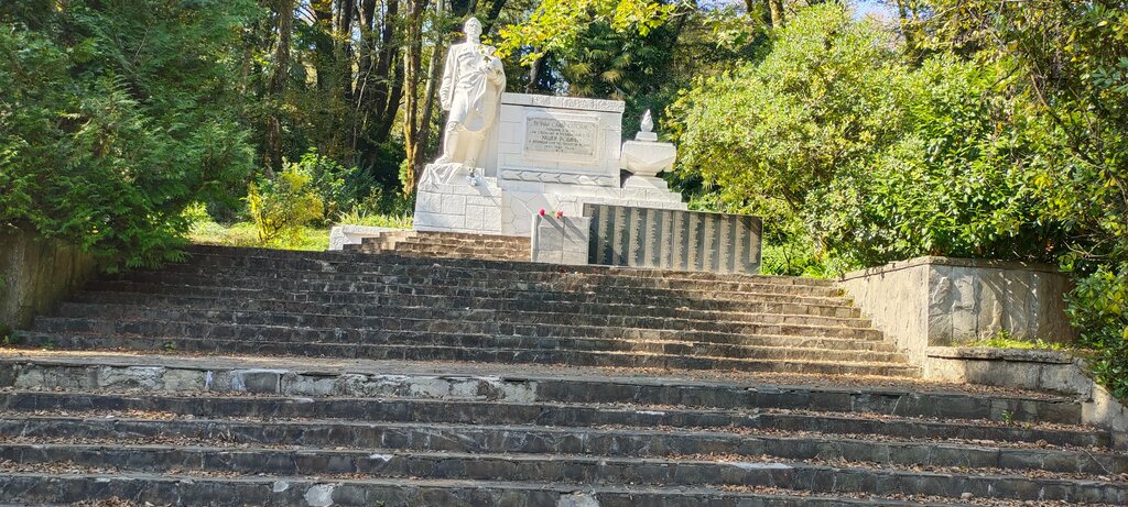 Anıt, heykel To the heroes of the Great Patriotic War, Soçi, foto
