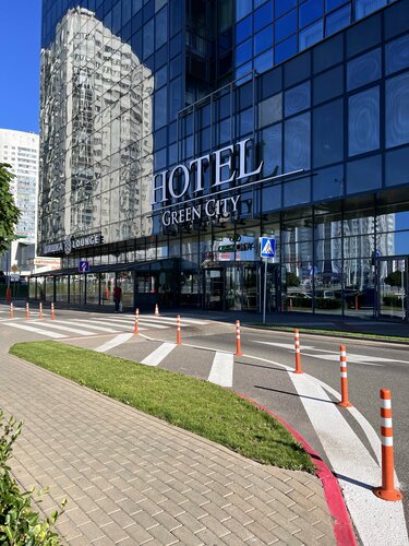 Гостиница Green City Hotel в Ждановичах