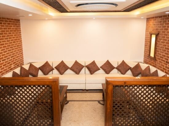 Фото Hotel Kailash Kutee