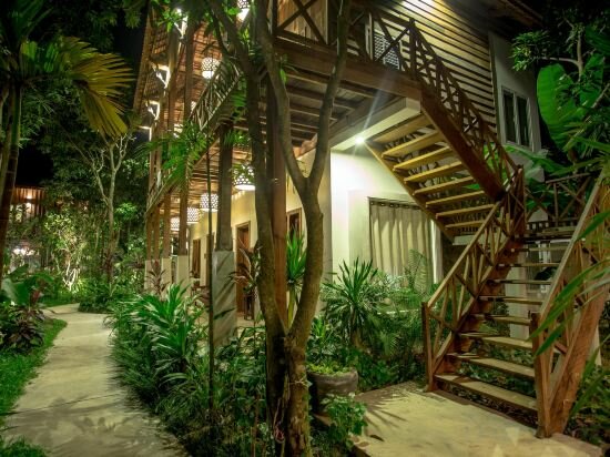 Фото Isann Lodge