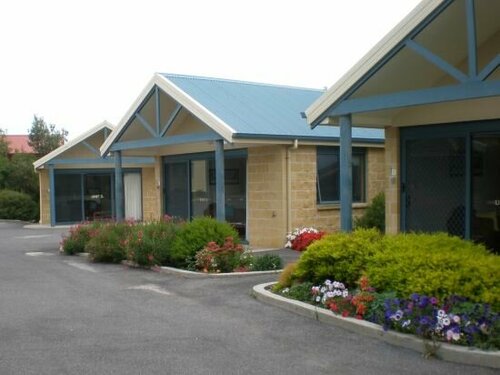 Гостиница Summer's Rest Units в Виктории