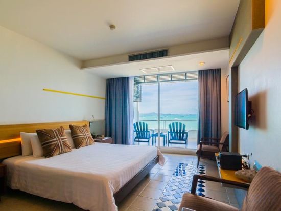 Фото Baboona Beachfront Living