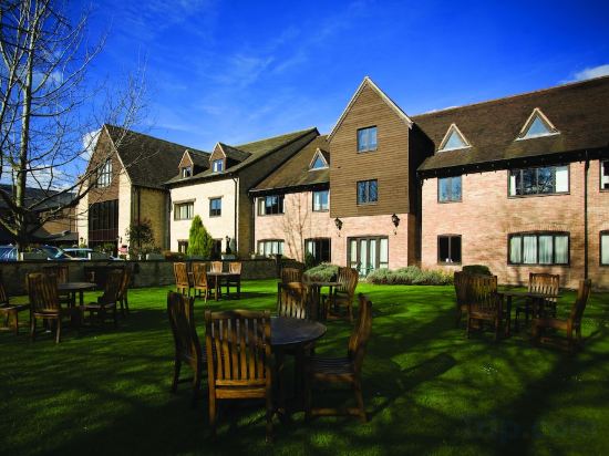 Фото Voco Oxford Spires Hotel