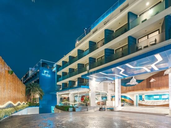 Фото Hotel Clover Patong Phuket
