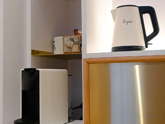 Фото Hotel Schani Salon