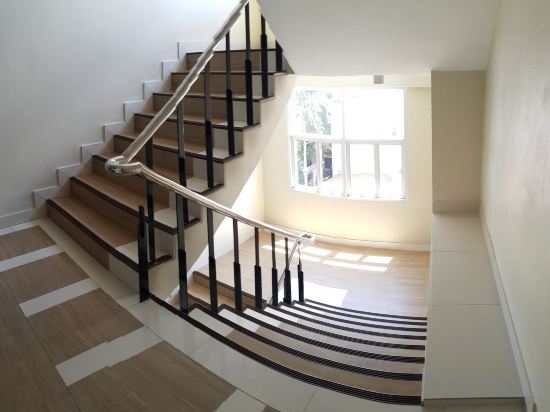 Фото April Suites