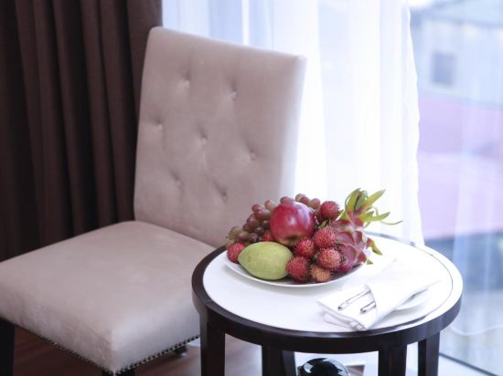 Фото Adonis Hotel