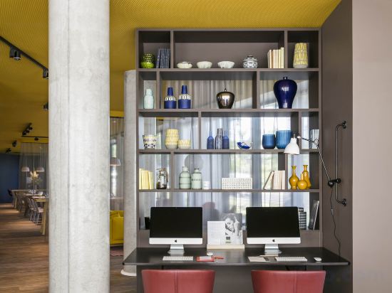 Фото Okko Hotels Paris Porte de Versailles