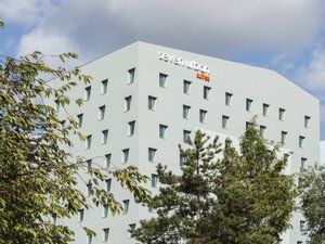 Гостиница Seven Urban Suites Nantes Centre