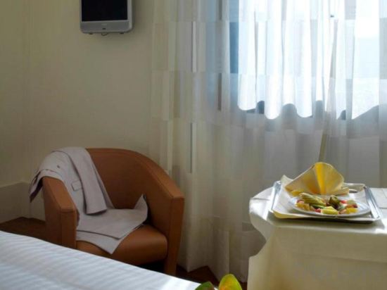 Фото Hilton Garden Inn Florence Novoli