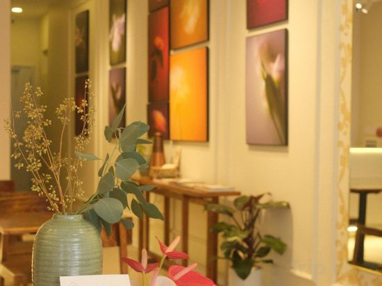 Фото Le Macaron Boutique Hotel