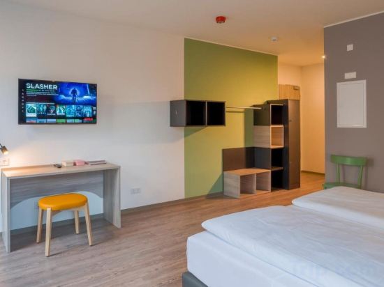Фото Ramada Encore by Wyddham Munich Messe