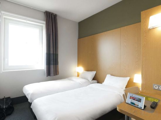 Фото B&B Hotel La Roche-sur-Yon